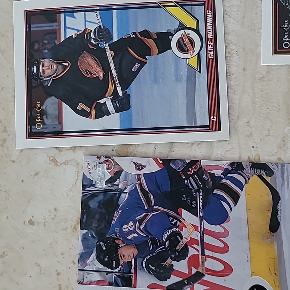1990s Hockey Cards - Picture 3 of 16